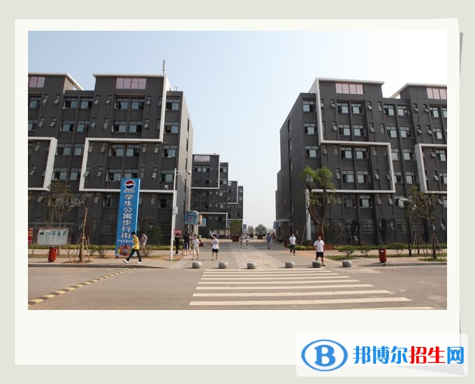 江西建設(shè)職業(yè)技術(shù)學院2019年單招錄取分數(shù)線
