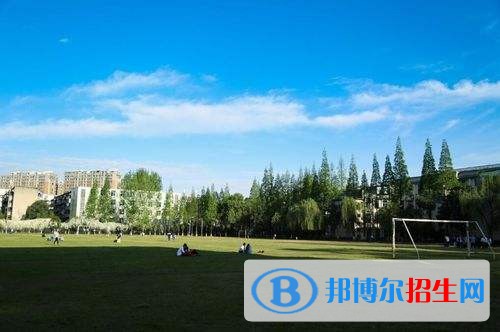 成都農(nóng)業(yè)科技職業(yè)學院五年制大專學校地址在哪兒