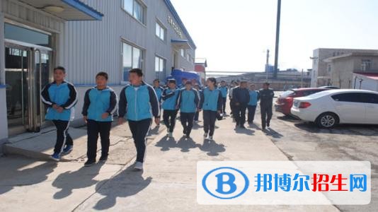 方山縣職業(yè)中學(xué)2019年報(bào)名條件、招生對(duì)象
