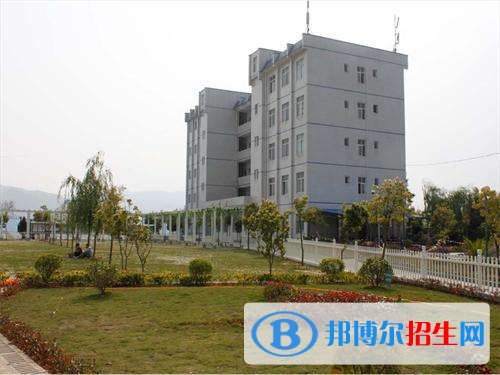 安順中專學校讀幾年