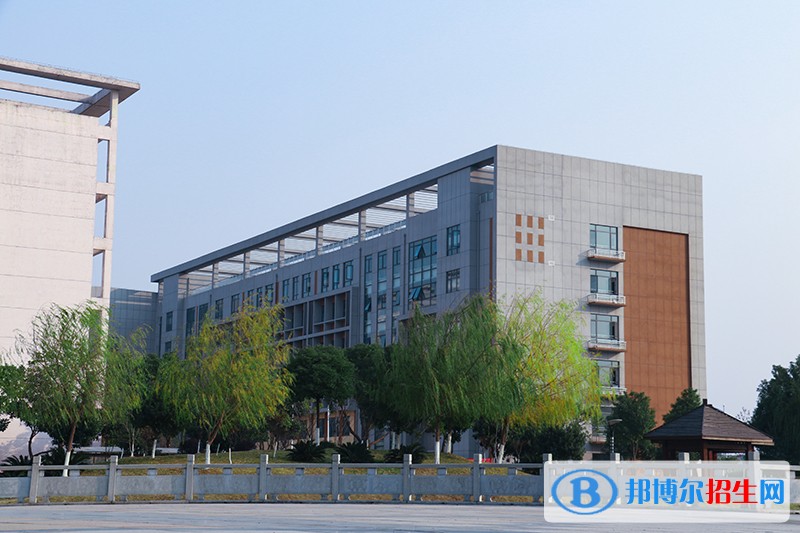 江西制造職業(yè)技術(shù)學(xué)院單招報名條件