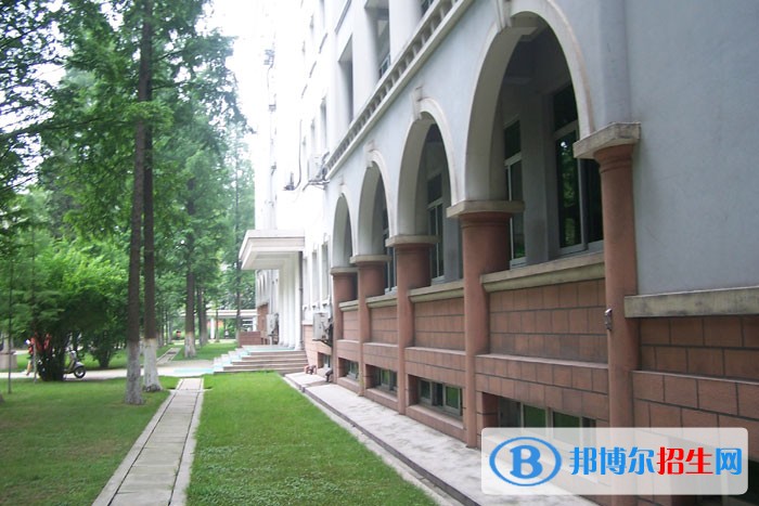 武漢船舶職業(yè)技術(shù)學(xué)院單招報(bào)名條件