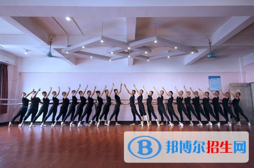 內江什么中專學校好