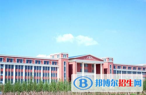 樂山高中畢業(yè)生讀中專學(xué)校