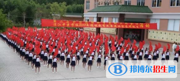 湛江中醫(yī)學(xué)校2019年報(bào)名條件、招生對(duì)象
