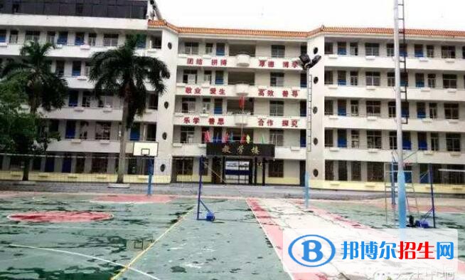 化州技工學(xué)校2019年報名條件、招生對象