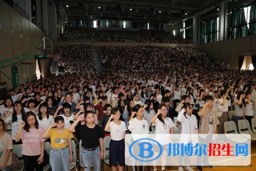 廣東女子職業(yè)技術(shù)學(xué)院（中專部）2019年報名條件、招生對象