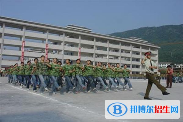 雅安高中畢業(yè)讀什么中專學校好