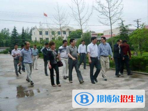 西安高中好還是中專學校好