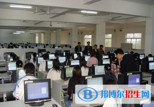 銅川中專學校哪里比較好