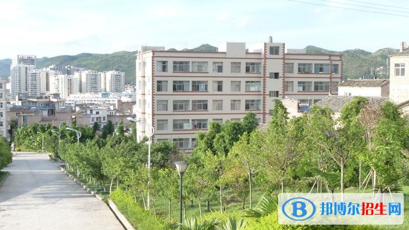 文山高中沒(méi)讀完可以讀中專學(xué)校嗎