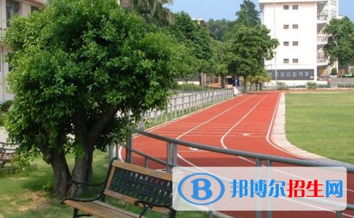 寶雞中專(zhuān)學(xué)?？急究? width=