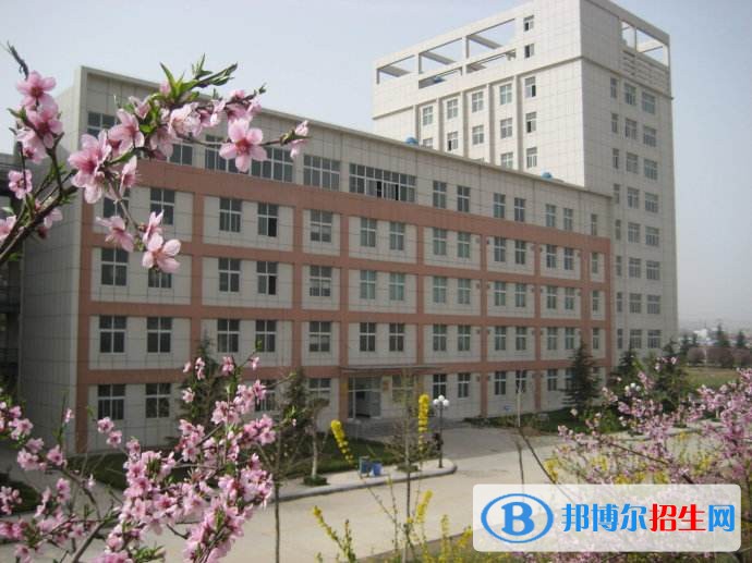 渭南讀高中好還是讀中專學校好