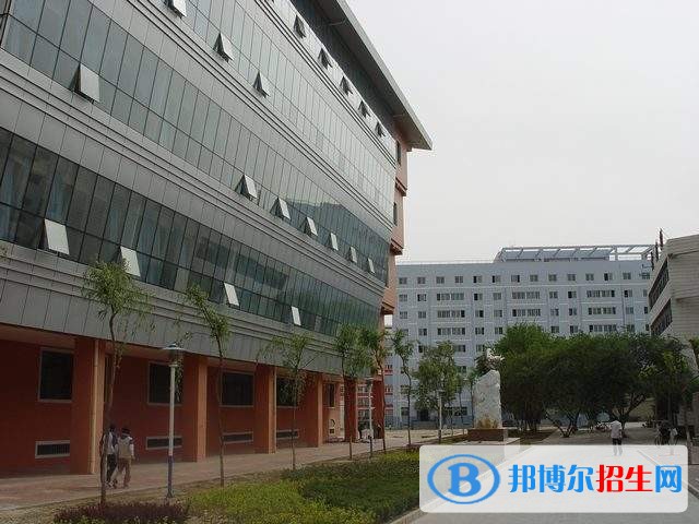 蘭州沒讀完初中可以讀中專學(xué)校嗎