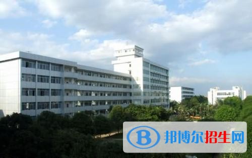 廣西電力職業(yè)技術(shù)學(xué)院?jiǎn)握袖浫》謹(jǐn)?shù)線