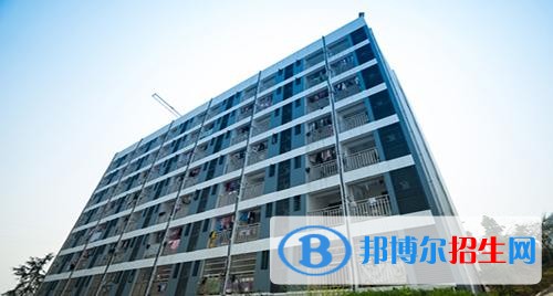 重慶服裝工程職業(yè)學院五年制大專2019年報名條件、招生要求、招生對象