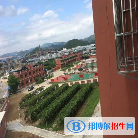 貴陽汽車工業(yè)技術(shù)學(xué)校收費標(biāo)準(zhǔn)，資助政策