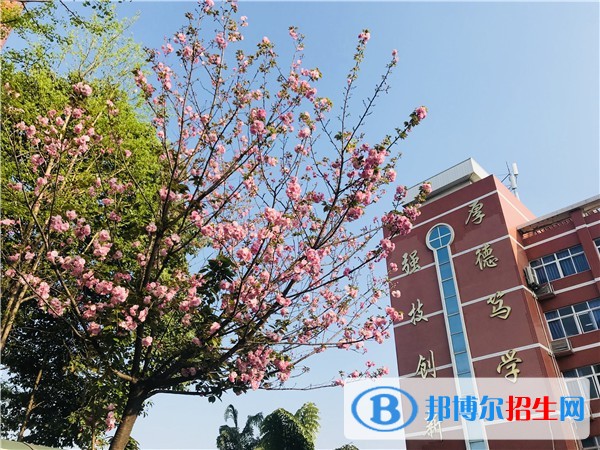 成都機械高級技工學校6