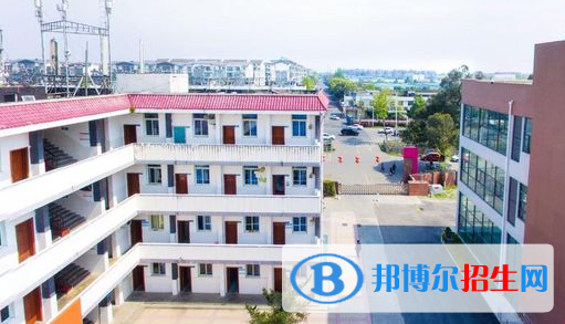 郫縣友愛職業(yè)技術學校3