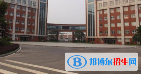 長(zhǎng)沙技校是中專(zhuān)嗎 