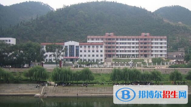 麻江下司民族中學2020年招生簡章