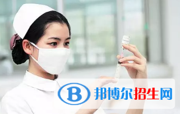 重慶的衛(wèi)校讀出來(lái)男護(hù)士有什么前景
