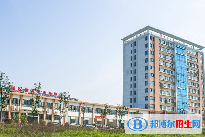 咸寧職業(yè)技術(shù)學院五年制大專6