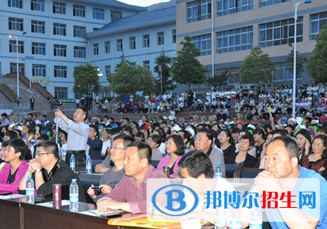 隴南市衛(wèi)生學(xué)校五年制大專(zhuān)2020年報(bào)名條件、招生要求、招生對(duì)象