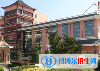 平?jīng)隼砉ぶ械葘I(yè)學(xué)校五年制大專怎么樣、好不好