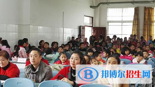 廣漢南興中學2020報名條件、招生要求