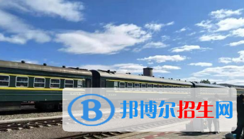 四川男生上什么鐵路學校比較好