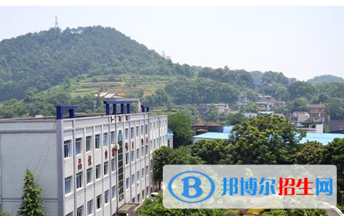 重慶的衛(wèi)校能退學費嗎