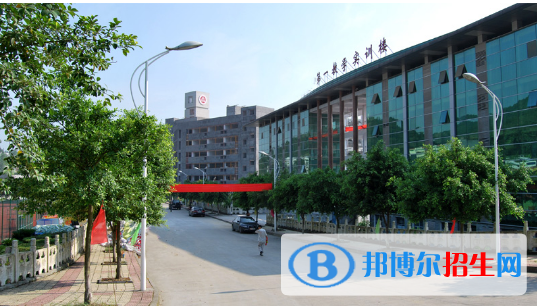 重慶2022年衛(wèi)校?？茖W校