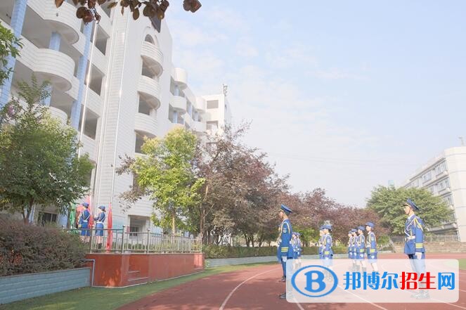 重慶醫(yī)藥學校網站網址