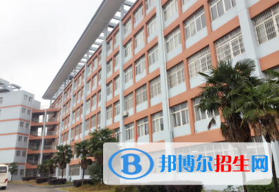 南昌理工職業(yè)中等專業(yè)學校2020年報名條件、招生要求、招生對象