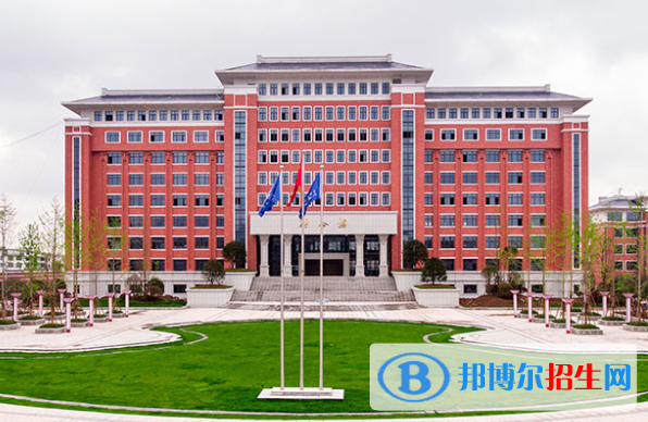 上饒衛(wèi)生學(xué)校2020年報名條件、招生要求、招生對象