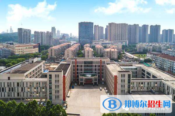南京商業(yè)學(xué)校怎么樣、好不好