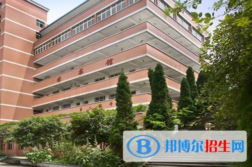 重慶南丁衛(wèi)生職業(yè)學(xué)校2020年報(bào)名條件、招生要求、招生對象
