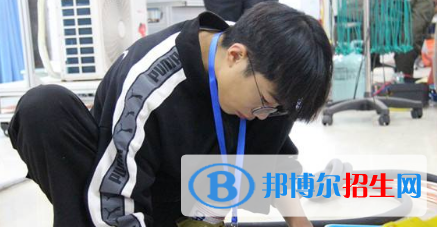 白銀西北信息工程學(xué)校2020年學(xué)費(fèi)、收費(fèi)多少