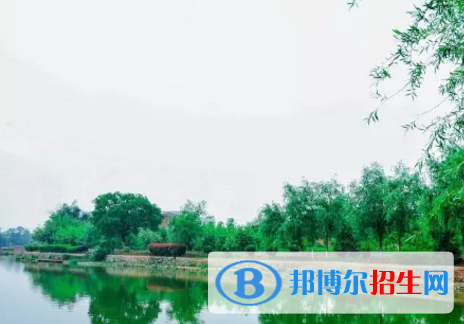 信豐中等專業(yè)學(xué)校2020年報名條件、招生要求、招生對象