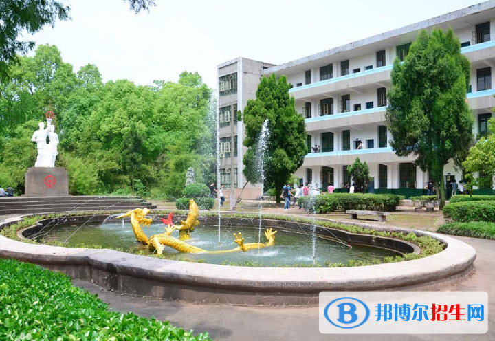 湖南2020年鐵路學(xué)校讀什么專(zhuān)業(yè)好