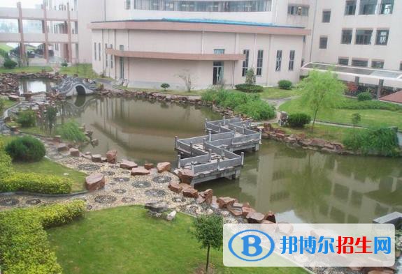 海鹽縣商貿(mào)學(xué)校2020年報名條件、招生要求、招生對象