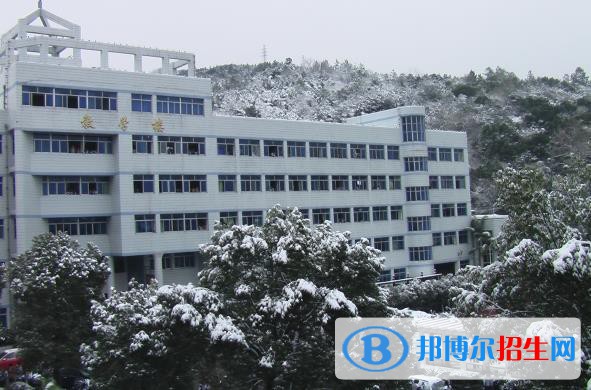 溫州華僑職業(yè)中等專(zhuān)業(yè)學(xué)校2020年報(bào)名條件、招生要求、招生對(duì)象