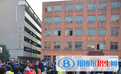 贛州育才職業(yè)中等專(zhuān)業(yè)學(xué)校2020年宿舍條件
