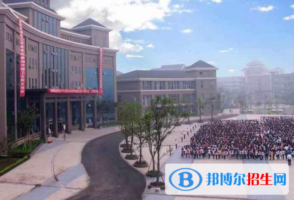 重慶醫(yī)科學(xué)校2020年報(bào)名條件、招生要求、招生對(duì)象
