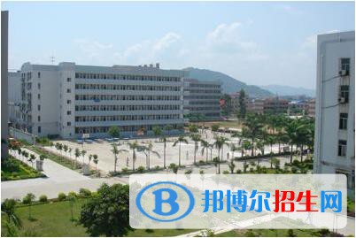 水鋼職工中等專業(yè)學校地址在哪里