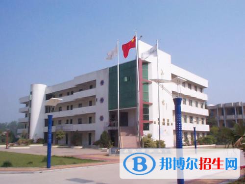 昭陽區(qū)高級職業(yè)中學(xué)2020年學(xué)費(fèi)、收費(fèi)多少
