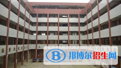 曲靖馬龍縣職業(yè)技術(shù)學(xué)校2020年報名條件、招生要求、招生對象