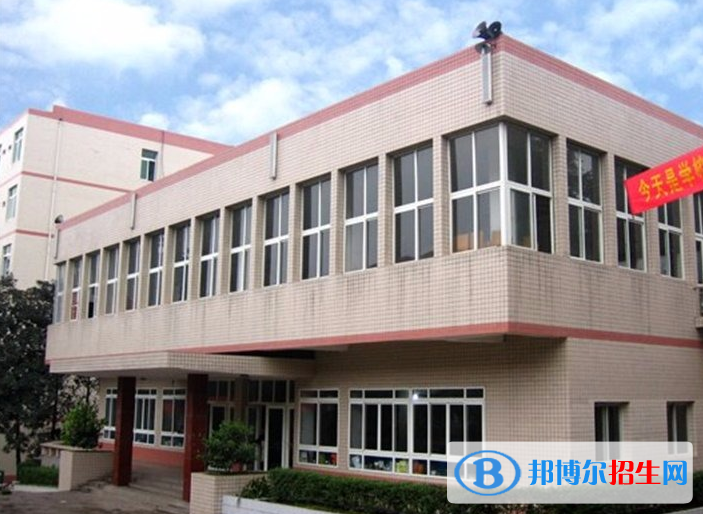 重慶鐵路運(yùn)輸高級技工學(xué)校怎么樣、好不好