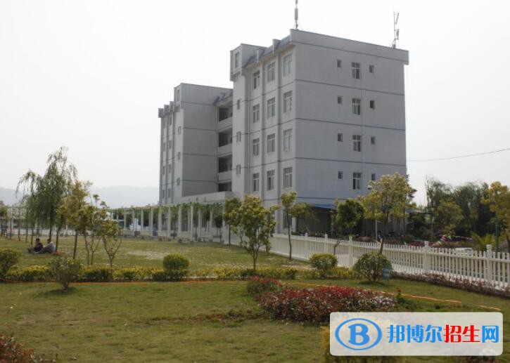 貴州興仁民族職業(yè)技術(shù)學(xué)校怎么樣、好不好